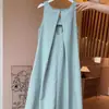 Vestido Colete Sem Manga para Mulheres Verão 2024 Novo Férias na Beira-Mar Gola Halter Alça Saia Longa de Praia