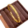 Tienda de Oro Mismo Estilo Pulsera de Hielo Roto Corazón Dorado Arena para Mujer, Versátil de Lujo Ligero Artesanía Cepillada de Gama Alta, Color Duradero