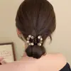 Pinza para el pelo medio recogida para mujer, modelo nuevo 2025, pinza de tiburón con pedrería para la nuca, accesorio para el pelo, estilo de agente de compras coreano