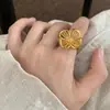 Anillo Abierto de Flor Hueca de Lujo Ligero de Alta Gama para Commuter con Diseño de Personalidad de Nicho Joyería Versátil
