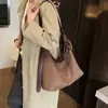 Bolso de gamuza para mujer, nuevo estilo 2026, versátil para el uso diario, bolso de hombro casual, bolsa tipo cubo tote de gran capacidad