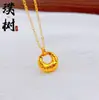 Popular Collar de Pepitas de Oro Picado de Xiaohongshu para Mujer, Cadena para Clavícula Redonda de la Fortuna Estilo de Lujo Ligero de Nicho en Oro Arena