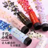 Sensación popular en línea: Tubo de fuegos artificiales, tubo de spray, accesorios para fiestas de cumpleaños, petardos de mano, petardos de empujar y tirar