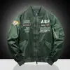 Chamarra bomber para hombre, chaqueta de trabajo, delgada bordada de marca moderna, chaqueta casual de primavera y otoño, chaqueta con cuello de béisbol