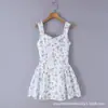 Vestido floral de moda y dulce estilo francés para mujer, estilo vacacional de verano, entallado en la cintura, corte ajustado, adelgazante, vestido corto tipo camisola