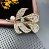 Broche Retro de Moda Sentido Avanzado Incrustado de Diamantes Corsage de Cristal Anti-deslizante Pin Hebilla Fija Accesorios para Ropa Hebilla de Aleación