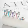Hensen Cobre Incrustado Zircônia Geométrica Agulha Reta Piercing de Orelha Estilo Mini Exquisito Borda Fivela de Orelha 6/8mm Brincos de Menina