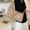 Nova Bolsa de Ombro com Bolinhas para Outono de 2026 para Mulheres, Estilo Coreano Elegante, Bolsa de Ombro Minimalista para o Dia a Dia