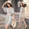 Mameluco de Verano Leche de Papaya Nuevo Cintura Alta Adelgazante Pantalones Cortos de Pierna Ancha Moda Floral Mameluco Corto