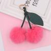 Llavero de peluche con forma de cereza y fruta para mujer, con forma de bola de pelo, para bolso, llavero, colgante para llave de coche