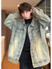Chaqueta de mezclilla teñida con barro amarillo para herramientas, hombre, primavera y otoño, estilo callejero americano retro, chaqueta hiphop de alta gama, diseño de nicho