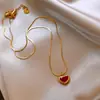 Collar de Perlas Irregulares Mariposa Estilo Vintage Cadena para Clavícula Joyería Versátil de Alta Gama Venta al por Mayor para Mujeres