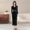 Vestido sexy y seductor de alta calidad con cordones y manga larga, vestido bodycon de encaje adelgazante para chicas sexys, rojo rosa