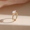 Anillo de dedo de estilo lujoso y ligero, con incrustaciones de circonitas microincrustadas, diseño de línea apilada, anillo de dedo de comida para mujer, joyería popular personalizada.