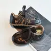 Sapatos femininos Agande tênis de treino 2026 Outono sapatos infantis Kids versáteis tênis de cano baixo para skate Tênis esportivos masculinos para atividades ao ar livre