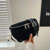 Bolsa de Peito Grande com Strass Estilosa Bolsa Transversal para Mulheres Verão 2026 Bolsa de Commuter Elegante e Tendência Decorada com Corrente para Mulheres