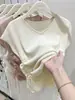 Malha de Seda Gelo de Fabricação Europeia Fina de Verão Listrada Manga Curta Decote V Design Slim Fit Senso de Design Camisa Base Top de Nicho para Mulheres