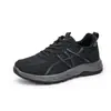Los nuevos zapatos deportivos de running para hombre de primavera y otoño son antideslizantes, cómodos, duraderos, de suela blanda, elegantes, ligeros y versátiles para personas de mediana edad y mayores.
