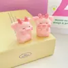 Figurilla de Animal Cerdo de Dibujos Animados Decoración de Resina para Escritorio y Coche Pegamento de Crema Hecho a Mano DIY Regalo Exquisito