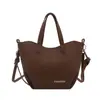 Bolso casual de un solo hombro de alta gama 2026 bolso tote de temperamento versátil de alta calidad gran capacidad bolso de mujer para ir al trabajo bolsos de moda