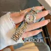 Venta Caliente Serie Xin Yue Fase Lunar Diamante Esfera Pequeña Moda Correa de Acero Cuarzo Reloj para Mujer Langjia Daisika Reloj
