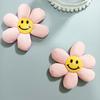 Lindo Rostro Sonriente de Tela Relleno de Algodón Flor de Seis Pétalos Accesorios de Ropa DIY Bolsas Muñeca de Dibujos Animados Accesorios de Joyería Decorativa