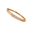 Pulsera de Hebilla con Letra Electrochapada en Oro Real de 18K, Pulsera Exquisita, de Moda y de Gama Alta, Pulsera Versátil para el Día a Día para Mujeres, Nicho