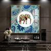 Pintura Decorativa para Sala de Estar Estilo Europeo Lujo Ligero Mural Atmosférico Pintura Colgante Moderna Pintura de Porcelana Cristal Tríptico para Pared de Fondo de Sofá