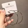 Pendientes de Aro Grandes Plateados para Mujer, Nuevos Pendientes de Clip de Aro de Lujo Ligero, Europeos y Americanos de Alta Gama, Exagerados, Exquisitos y Versátiles