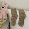 Calcetines Huhu de leche a rayas multicolor finos para rizar a media pantorrilla otoño e invierno calcetines japoneses suaves calcetines de felpa para mujer estudiante venta al por mayor