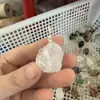 Colgante de piedra bruta de cristal natural transfronterizo, collar de piedras brutas irregulares mixtas, colgante para mujer envuelto en alambre de plata hecho a mano