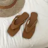 Chanclas Planas Francesas Frescas Estilo Hada para Mujer, Adecuadas para Usar al Aire Libre en Verano 2026, Nuevo Diseño Versátil para Combinar con Faldas, Sandalias Antideslizantes