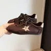 Zapatillas de Entrenamiento Alemanas de Bloques de Color Retro para Mujer 20026 Novedad de Otoño Cuero Suave Suela Suave Casual Ligeras Versátiles Zapatillas de Tabla