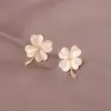 Pendientes de Plata de Ley S925 Estilo Coreano Simples de Nicho Elegantes Personalizados para Mujer Nuevos Pendientes de Gama Alta Pendientes de Perla Venta al por Mayor