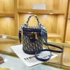 Bolsa de balde portátil de grande capacidade retrô 2022 Novos tecidos Bolsa transversal retrô da moda Bolsa transversal de ombro da moda