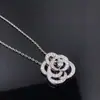 Colar de Flor de Camélia Xiangjia 2023 para Mulheres, Corrente Clavicular de Flor de Rosa com Pedras Cheias, Colar de Pétala de Flor com Design de Nicho