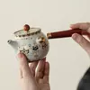 Bule de Madeira Sólida com Alça Lateral Miyamaki Bege Forno Ru, Não Queima ao Toque, Conjunto de Chá Kung Fu, Bule Único Retro Chinês com Incrustações Douradas e Prateadas