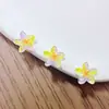 Venda Quente Nova Versátil Decorações 3D Multicor para Nail Art Flor Resinada Doce Flor de Cinco Pétalas Decorações para Capa de Celular Brincos
