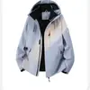 Traje de Asalto para Viajes al Aire Libre de Productos de Fujian Unisex 2026 Nuevo Otoño Primavera Impermeable a Prueba de Viento Ropa de Montañismo para Parejas