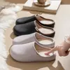 Pantuflas de algodón impermeables para mujer, nuevo estilo otoño/invierno 2026, para uso en interiores en casa, forradas de felpa para mayor calidez, suela suave, cómodas de llevar, también disponibles para hombre