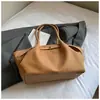 Bolso de Mano Retro de Gran Capacidad para Mujer 2025 Invierno Nuevo Estilo Bolso Tote para Viajes Diarios Bolso de Hombro Versátil de Moda