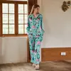 [Flamenco] Estilo Ins Diseño de Nicho Terciopelo Engrosado Pijama para Mujer Otoño e Invierno Ropa de Casa de Manga Larga Que Se Puede Usar Afuera