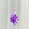 Colgante Adorable de Uva Verde Fresca con Personalidad Adorno Colgante Estilo Bosque Llavero de Fruta Accesorio Versátil para Teléfono