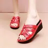 Pantuflas de Mujer de Tacón Alto, Nuevo Estilo de Verano, Modernas y Elegantes, Pantuflas para Mamás de Mediana Edad, Sandalias de Mujer Resistentes al Desgaste con Suela Gruesa Antideslizantes al por Mayor