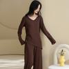 Pijama de Malha Ribbed de Viscose Modal Stretch para Mulheres, Conjunto de Loungewear Fashion Solto de Manga Longa para Primavera e Outono com Recorte Lateral no Design das Costas
