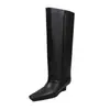 Botas de montar de tacón de cuña de piel de vaca de dos capas para mujer, caña ancha, botas altas hasta la rodilla, nuevo estilo otoño e invierno, punta cuadrada, sin cordones, tacón medio, botas largas hasta la rodilla