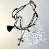 Collar de Cruz Roja Multicapa Estilo Chica Caliente Dulce y Fresca, Gargantilla con Borlas Estilo Punk Oscuro, Cadena para Clavícula Personalizada