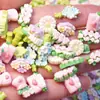 Decoraciones Frescas y Sencillas para Uñas Resina Accesorios Pequeños DIY Pegamento Crema Funda de Teléfono Decoraciones de Uñas Flor de Primavera 3D