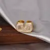 Anillo Súper Brillante de Zirconia para Nariz de Cerdo para Mujeres 2026 Nuevo Popular Índice Anillo de Nicho para Mejores Amigas y Estudiantes