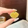 Collar con Colgante de Trébol de Cuatro Hojas de Cobre Chapado en Oro Real, Exquisito y Lujoso, Accesorio de Cadena para Clavícula Versátil de Gama Alta